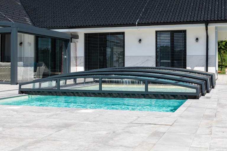 Well-free pool overlap