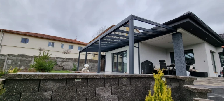 Aluminium pergola ROBUST + glazing STANDARD - Klášterec