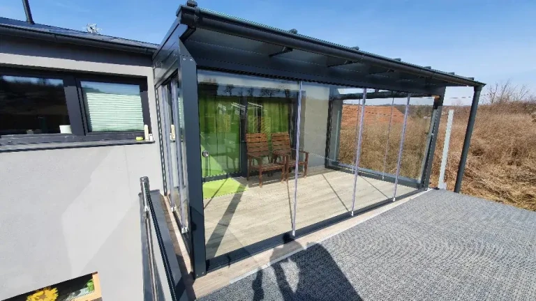 ROBUST conservatory with DELUXE glazing
